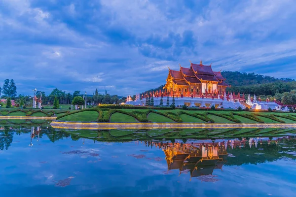 Kham Luang Severní Thajský Styl Budovy Chrámu Royal Flora Ratchaphreuk — Stock fotografie