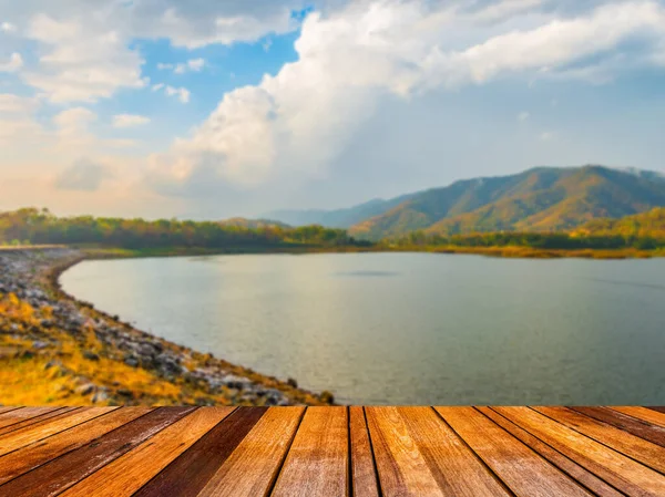 Pontile Passerella Legno Vecchio Tavolo Legno Con Immagine Sfocata Del — Foto Stock