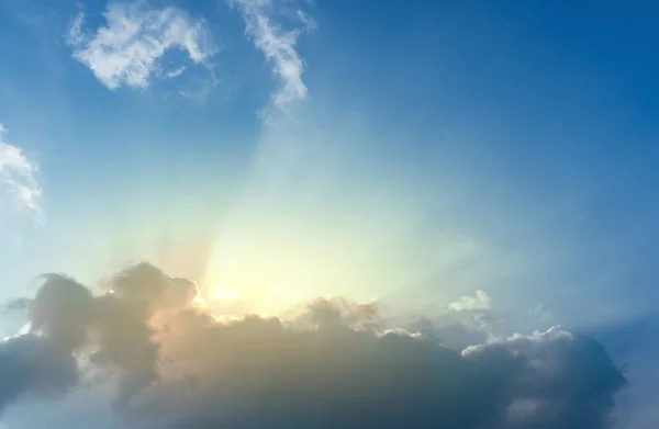Snímek Slunečního Záření Paprsku Modré Obloze Denní Čas Pro Použití — Stock fotografie