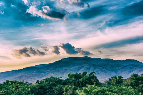Vintage Tone Image Clear Sky Mountain Background Doi Suthep Chiang — Stock Photo, Image