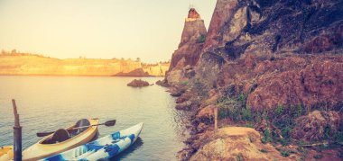 Kanyonun yakınındaki göldeki kanonun klasik ton görüntüsü..