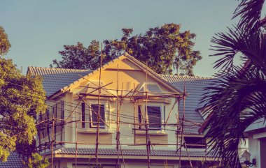 Evin duvarının klasik ton görüntüsü arka plan kullanımı için yenilendi .