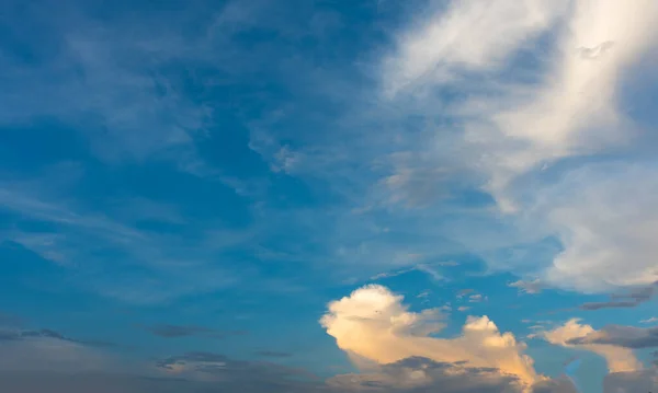 Зображення Блакитного Неба Білих Хмар День Фонового Використання — стокове фото