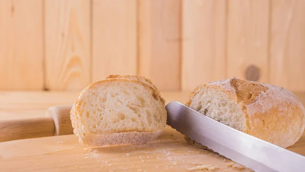 Francuski Chleb Baguette Desce Krojonej Nożem — Zdjęcie stockowe