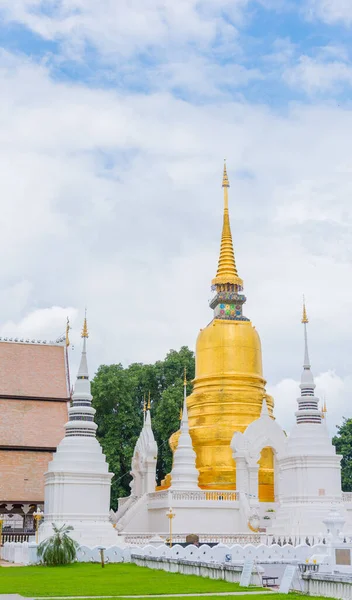 Obraz Złotej Pagody Wat Suan Dok Chiang Mai Tajlandia — Zdjęcie stockowe