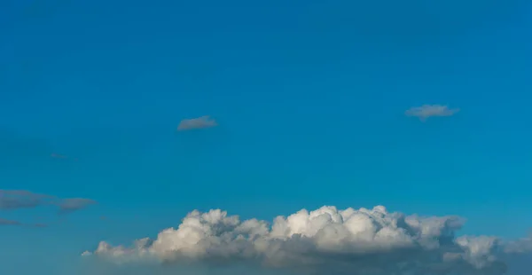 Bild Von Blauem Himmel Und Weißen Wolken Tag Zur Hintergrundnutzung — Stockfoto