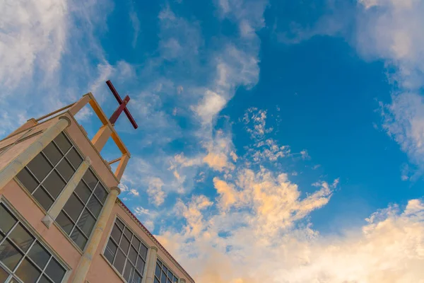 Roof Old Christ Church Red Cross Blue Sky Background — Stock Photo, Image