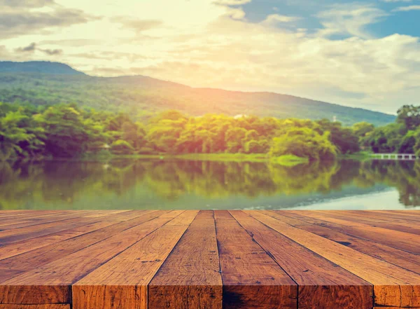 Immagine Tono Vintage Del Vecchio Tavolo Legno Lago Con Cielo — Foto Stock