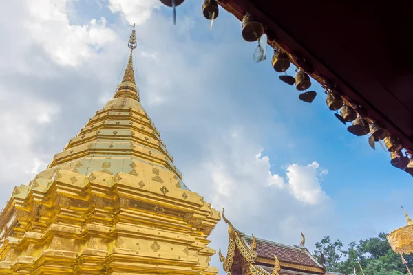 Obraz Przełomowej Buddyjskiej Pagody Wat Phra Doi Suthep Świątyni Chiang — Zdjęcie stockowe