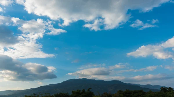 Image Beauty Cloudy Day Mountain Background Doi Suthep Chiang Mai — Stock Photo, Image