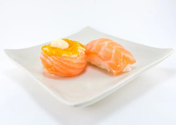 Rollo de sushi y sushi nigiri de salmón — Foto de Stock