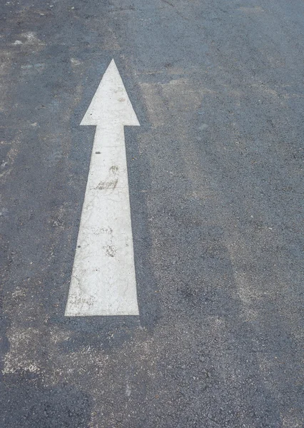 Arrow on road — Stock Photo, Image