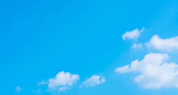 Зображення Тла Білої Хмари Блакитного Неба — стокове фото