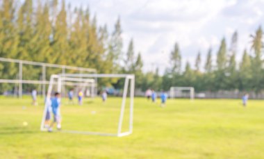 okul günü saat resim üzerinde futbol sahası doz bulanıklık.