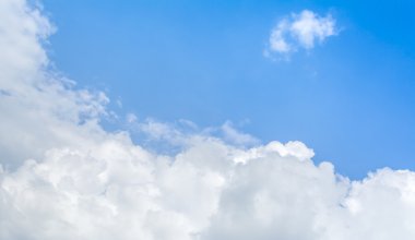 açık gökyüzü gün zamanında görüntüsünü .