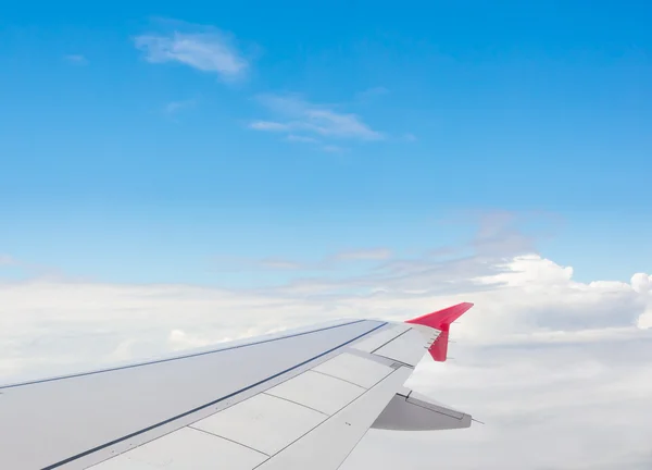 Vista Janela Avião Para Ver Avião Estacionamento Durante Dia — Fotografia de Stock