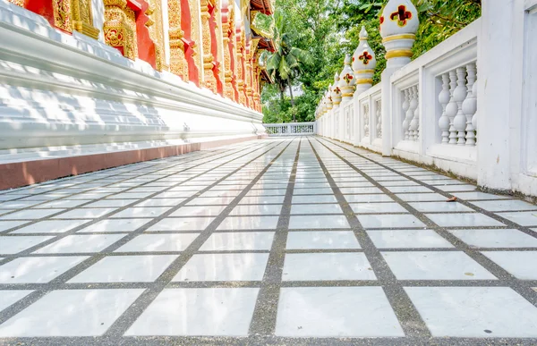 Temple walkway — Stock Photo, Image