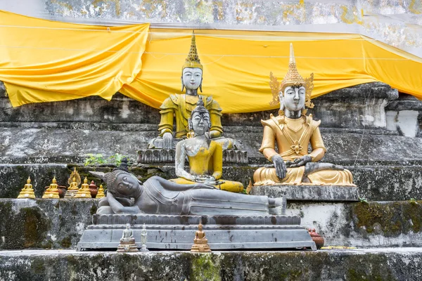 Bilden av budhha skulptur — Stockfoto