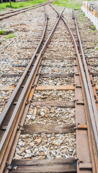 Immagine Delle Linee Ferroviarie Che Attraversano Una Stazione Ferroviaria — Foto Stock