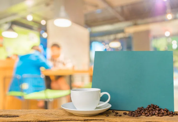 Bokeh imajı olan bir kafenin arka planı bulanık. — Stok fotoğraf