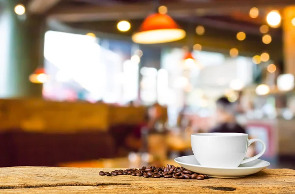 Coffee shop blur background with bokeh image. — Stock Photo, Image