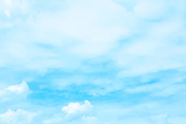 Изображение Чистого Неба Белыми Облаками Дневное Время Использования Заднем Плане — стоковое фото