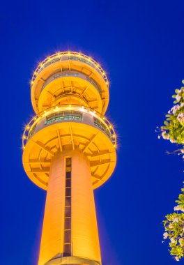 Banhan Chaemsai Kulesi: Suphanburi City, Süphan Buri il.