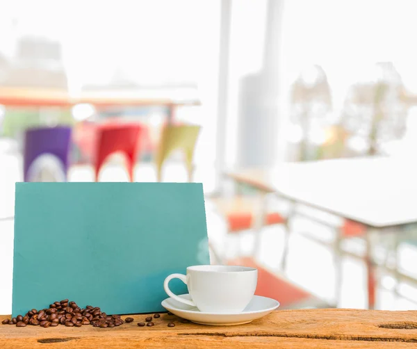 Bokeh Imajı Olan Bir Kafenin Arka Planı Bulanık — Stok fotoğraf