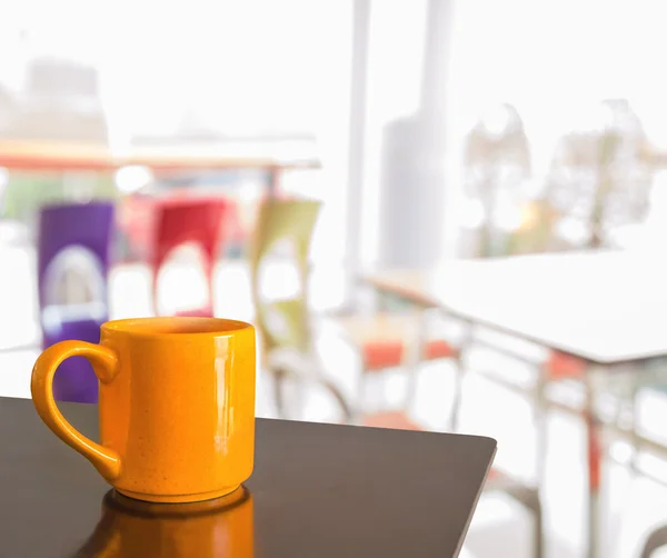 Cafetería fondo borroso con imagen bokeh . — Foto de Stock