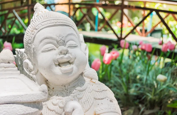 Beautiful white giant statue in public temple located at Chiang — Stock Photo, Image