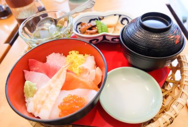 Sensoji Tapınağı, Japonya, bulut ve mavi gökyüzü ile .