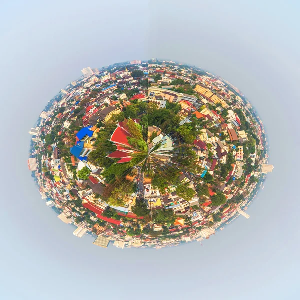 全景拍摄的背 gr 为泰国清迈 (旧城)， — 图库照片