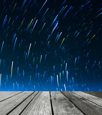 Uzun pozlama star yollar görüntüsünü.