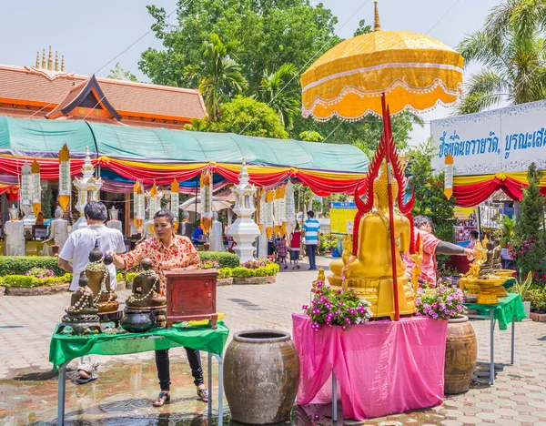 Chiang Mai Tailândia Abril Festival Songkran Festival Wat Mai Estátua — Fotografia de Stock