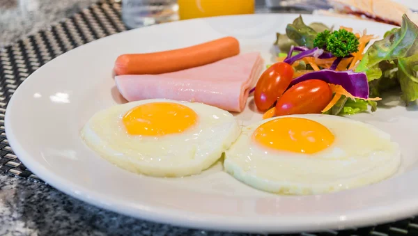 Πρωινό με αυγό — Φωτογραφία Αρχείου
