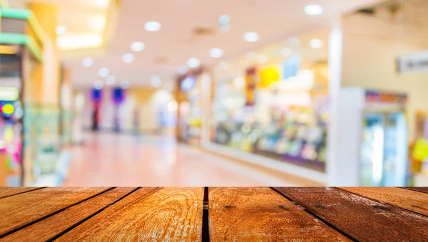 Blurred image of shopping mall and people . — Stock Photo, Image