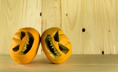 kabaklar ahşap arkaplanda