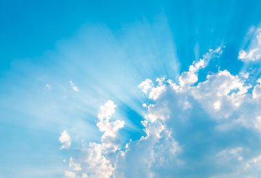 Arkaplan kullanımı için açık gökyüzünün gündüz görüntüsü.