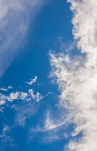 Gambar Langit Cerah Pada Waktu Hari Untuk Penggunaan Latar Belakang — Stok Foto
