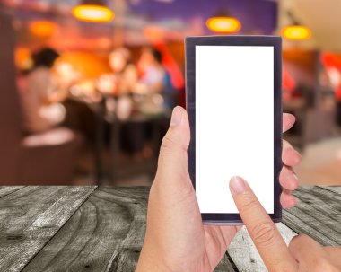 Bokeh imajı olan bir kafenin arka planı bulanık 