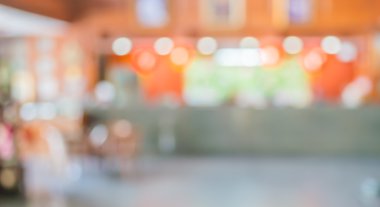 Arkaplan kullanımı için otel lobisinin bulanık görüntüsü.