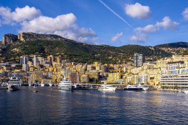 Monte-Carlo, Monaco 29.11.2020 Monte Carlo 'nun lüks yatları ve yelkenli tekneleri olan ana marinası.. 