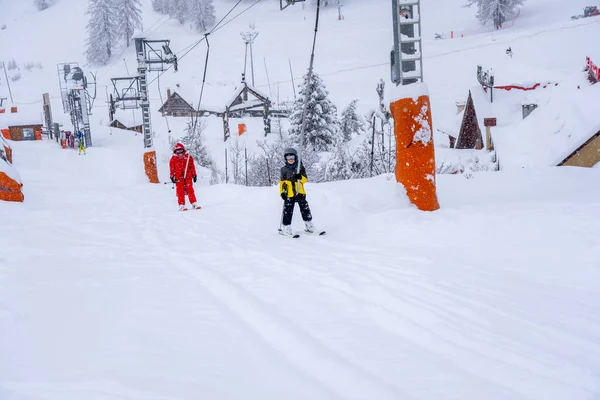 Auron Frankrijk 2021 Professionele Skileraar Kinderlift Het Skiliften Touw Naar — Stockfoto