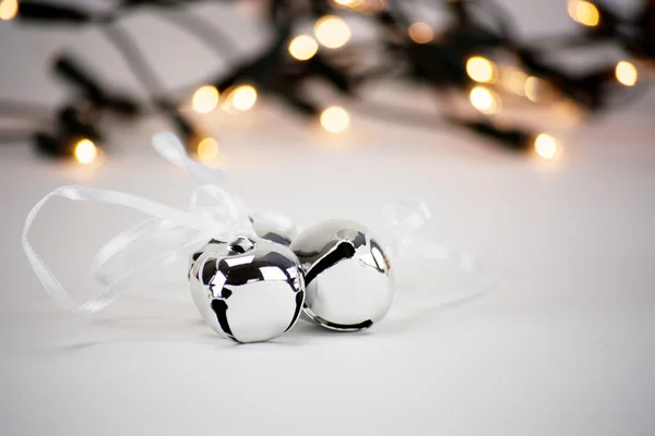 Bokeh, arka plan bulanık ile Noel çanları
