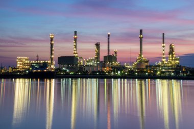 petrol rafineri sanayi tesisi