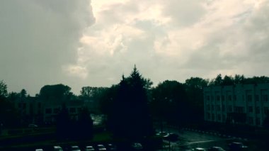 Pencerenin Dışındaki Yağmur