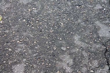 Eski asfalt parça