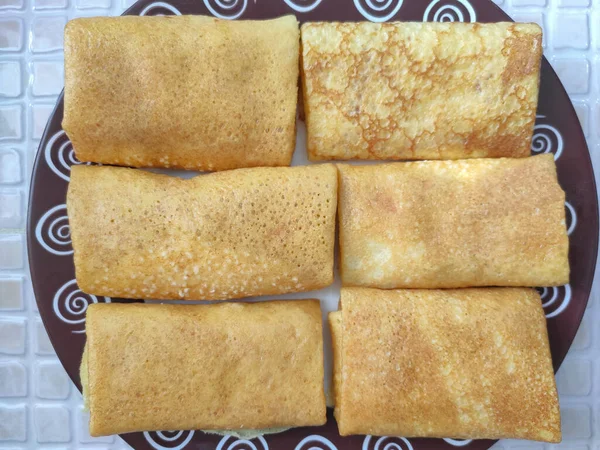 シンプルな自家製パンケーキ家庭料理人参のお菓子朝食 — ストック写真