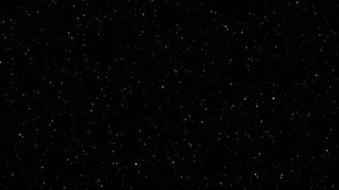 Soyut beyaz parçacıklar, toz veya enkazı andıran, katı siyah bir arkaplanda yüzer ve sürüklenir, ince ve dinamik bir doku oluşturur..