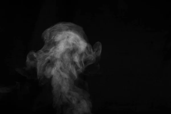 Siyah arka planda beyaz duman. Resimlerde üst üste koymak için soyut arkaplan, tasarım ögesi — Stok fotoğraf